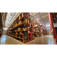 Warehouse closing down - Shelves for sale
